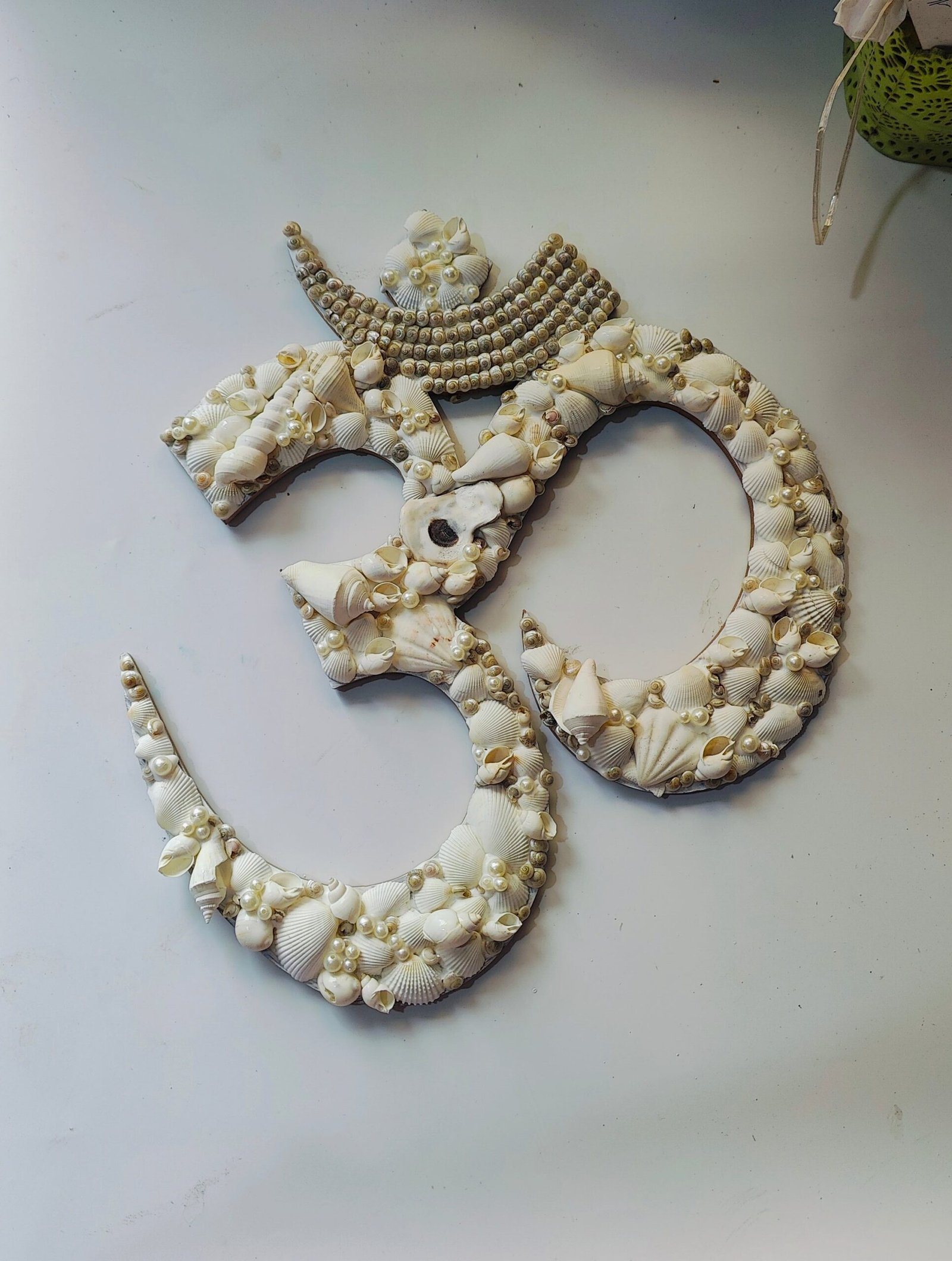 Handcrafted Seashell Om (ॐ) Wall Art – Spiritual & Decorative Piece
